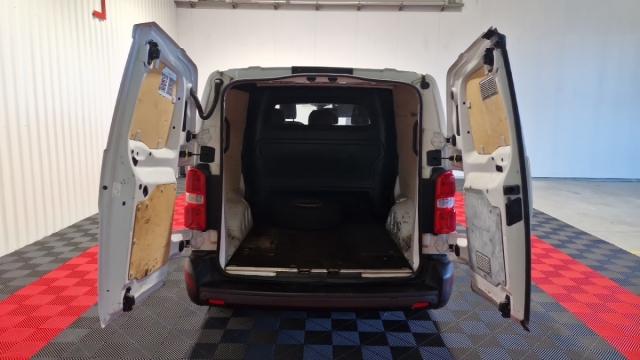 Citroen Jumpy image 9