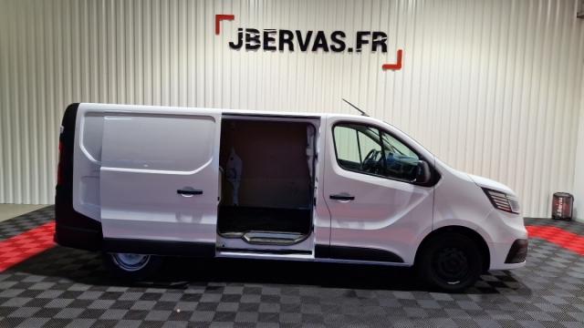 Renault Trafic image 8