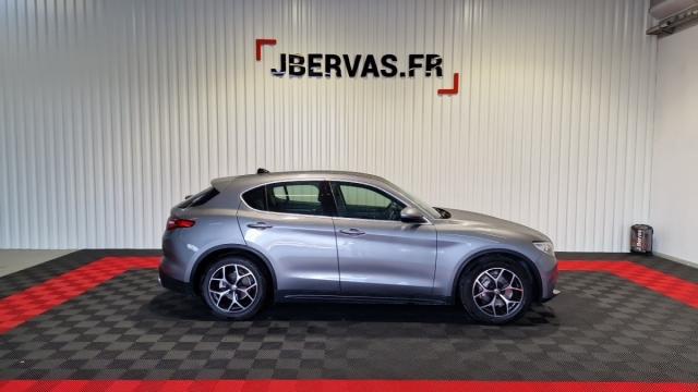 Alfa Romeo Stelvio image 4