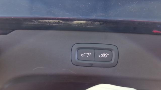 Lynk & Co 01 image 5