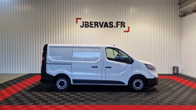 Renault Trafic image 1