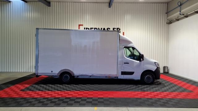 Renault Master image 2