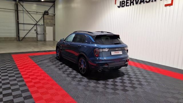 Lynk & Co 01 image 7