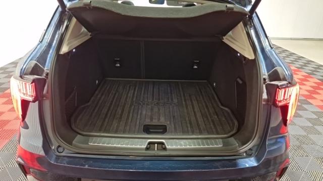 Lynk & Co 01 image 4