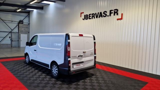 Renault Trafic image 4