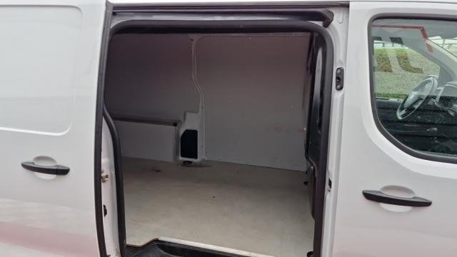 Citroen Jumpy image 3