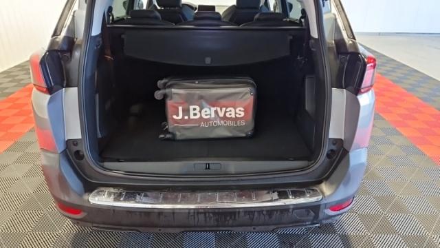 Peugeot 5008 image 6