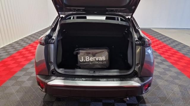 Peugeot 2008 image 8