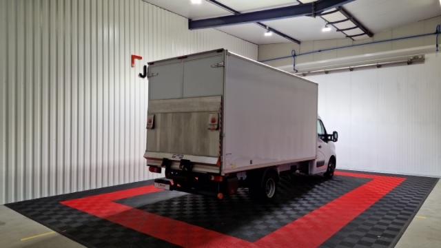 Renault Master image 1