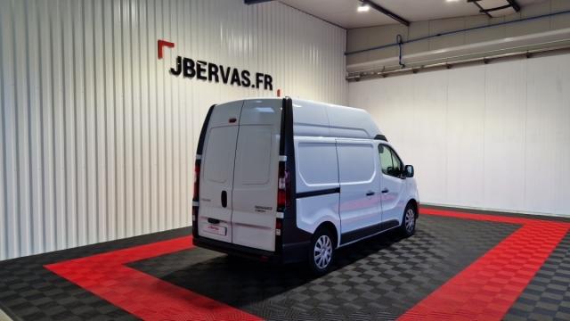 Renault Trafic image 8