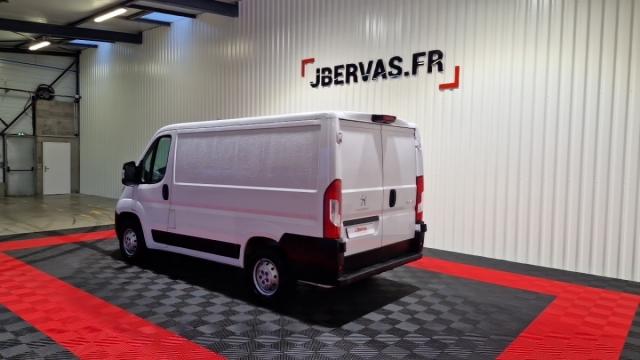 Peugeot Boxer image 1