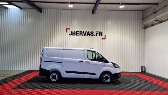 Ford Transit Custom image 8