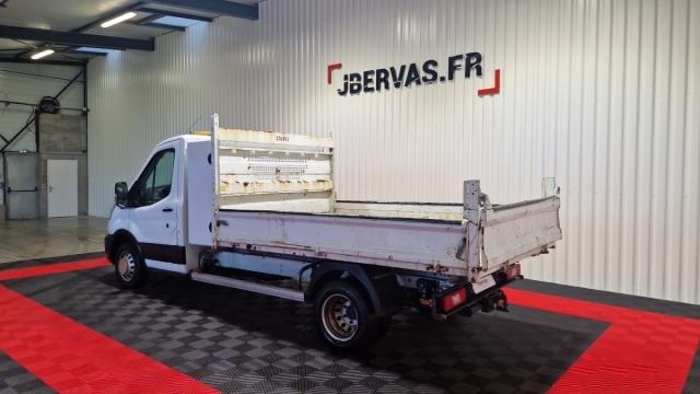 Ford Transit image 6