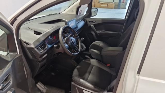 Renault Express Van image 9