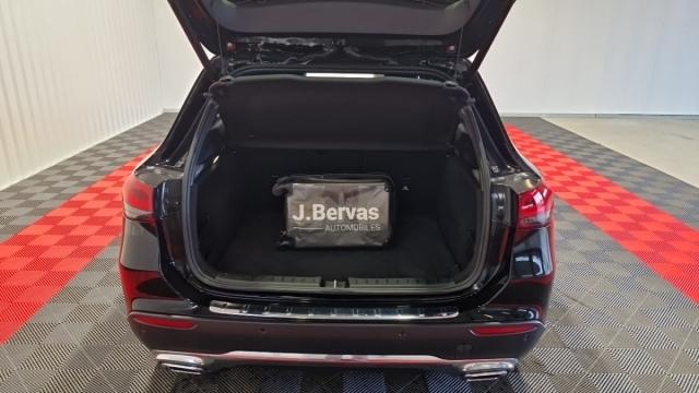 Mercedes Benz Gla image 3