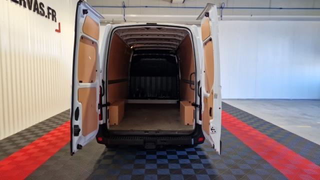 Renault Master image 9
