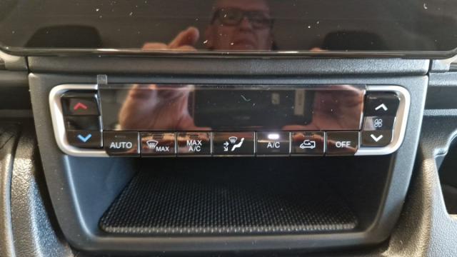 Peugeot Boxer image 1