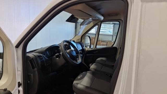 Peugeot Boxer image 9