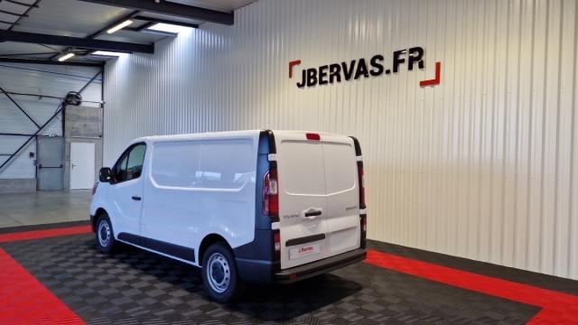 Renault Trafic image 3