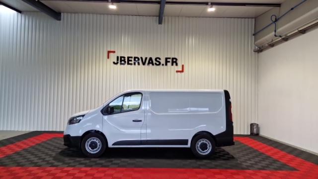 Renault Trafic image 2
