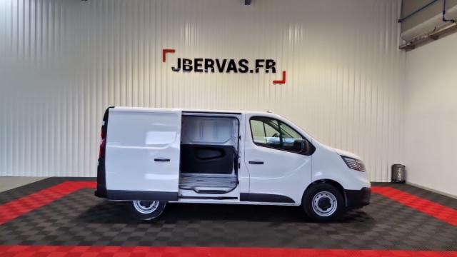 Renault Trafic image 8