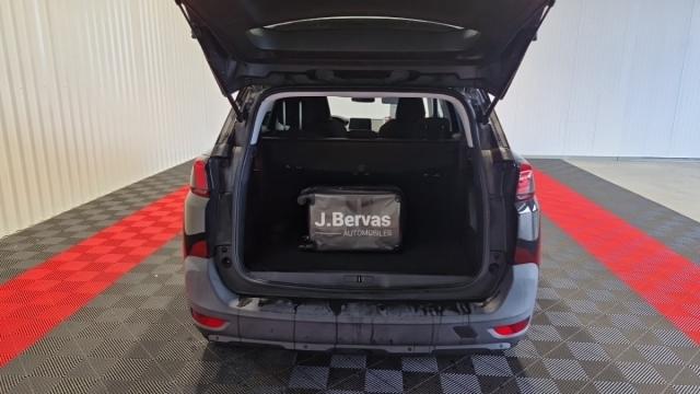 Peugeot 5008 image 3