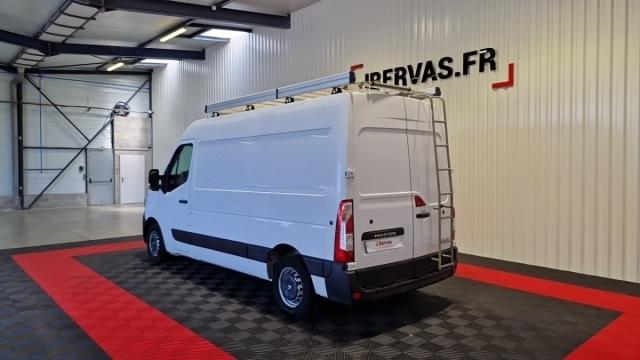 Renault Master image 1