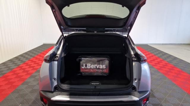 Peugeot 2008 image 1