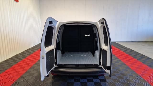 Volkswagen Caddy Van image 2