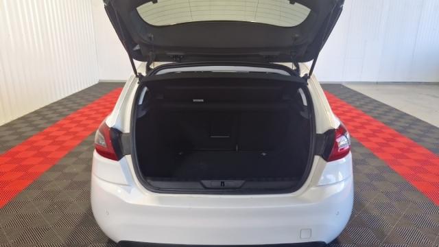 Peugeot 308 image 3