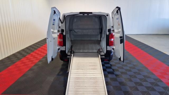 Peugeot Expert image 2