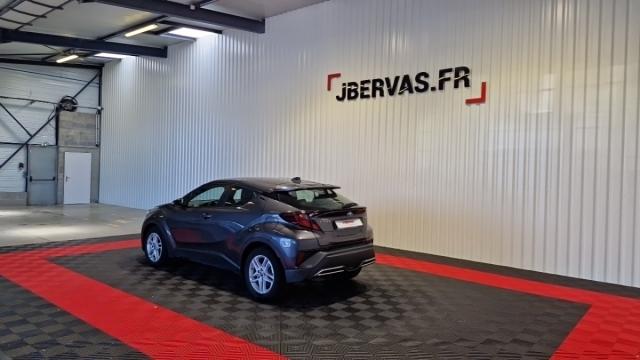 Toyota C-Hr image 5
