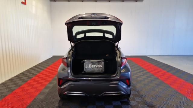 Toyota C-Hr image 1
