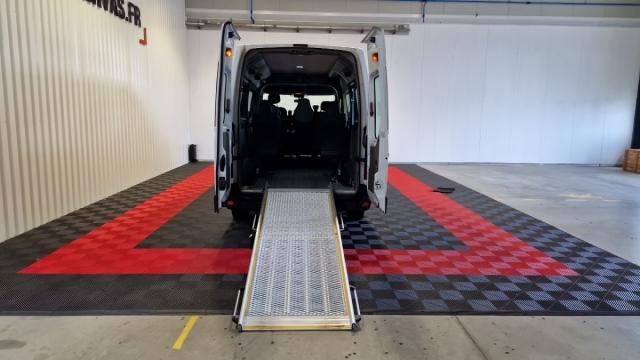 Renault Master Combi image 8