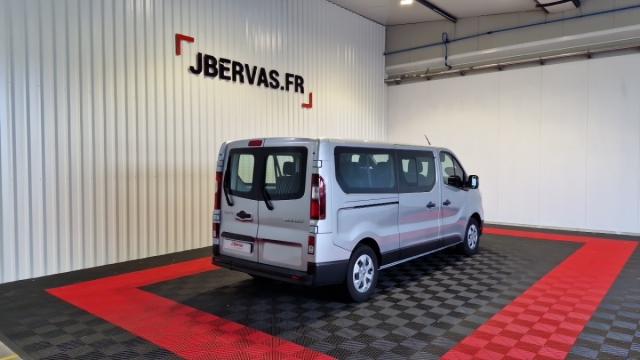Renault Trafic image 2