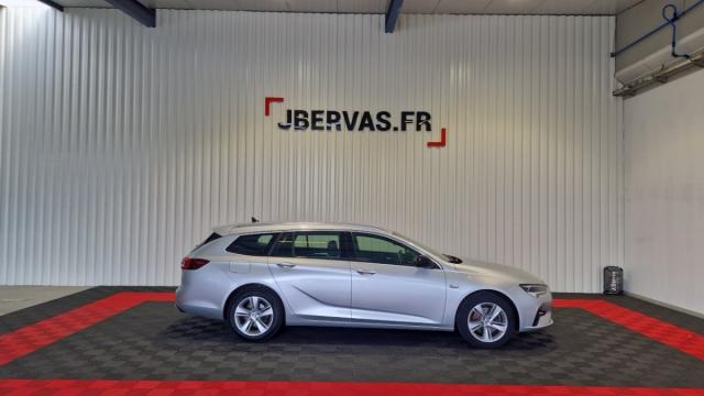 Opel Insignia Sports Tourer image 3