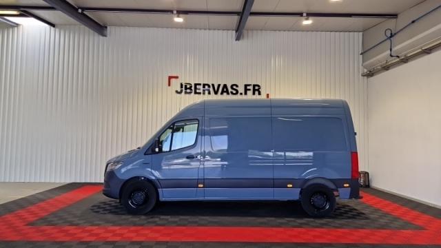Mercedes Benz Sprinter image 3