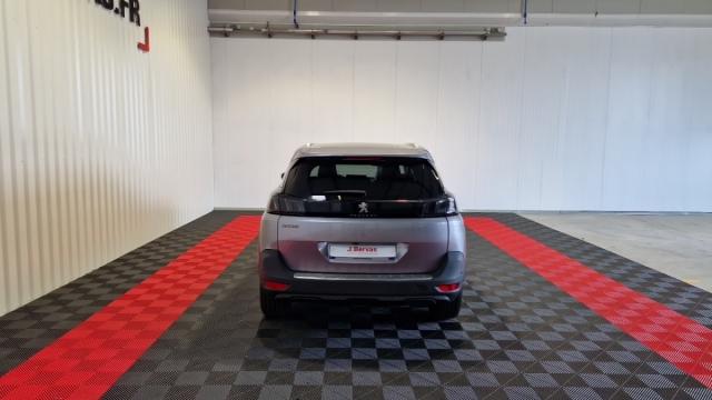 Peugeot 5008 image 1