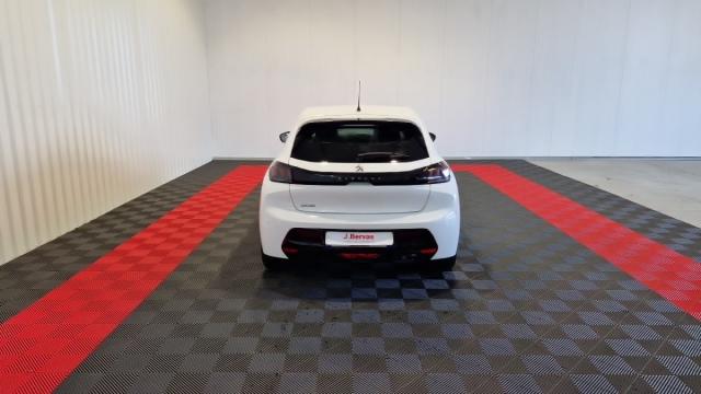 Peugeot 208 image 2