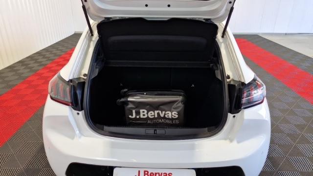 Peugeot 208 image 9