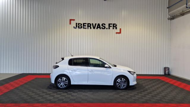 Peugeot 208 image 8