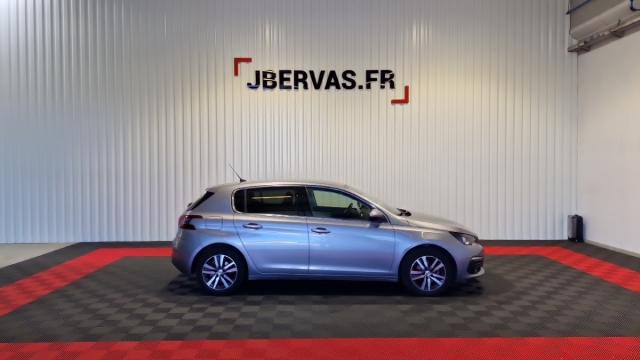 Peugeot 308 image 8