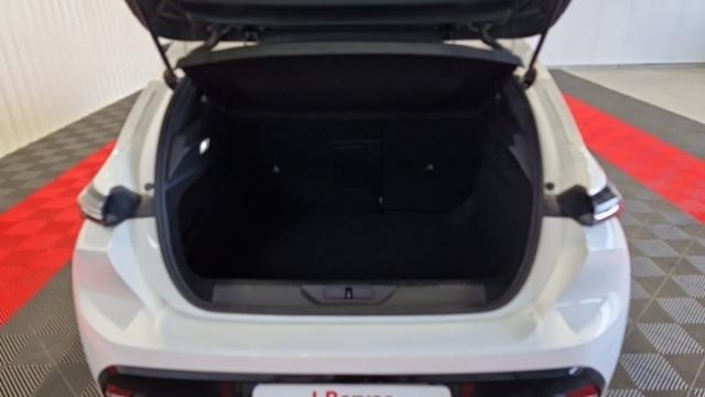 Peugeot 308 image 2