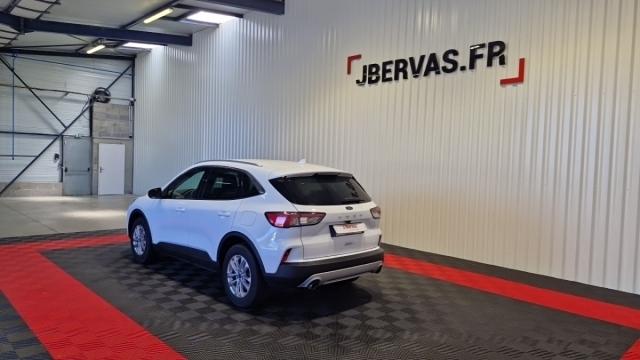 Ford Kuga image 5