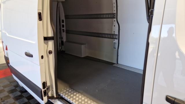 Renault Master image 1
