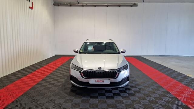 Skoda Octavia image 4