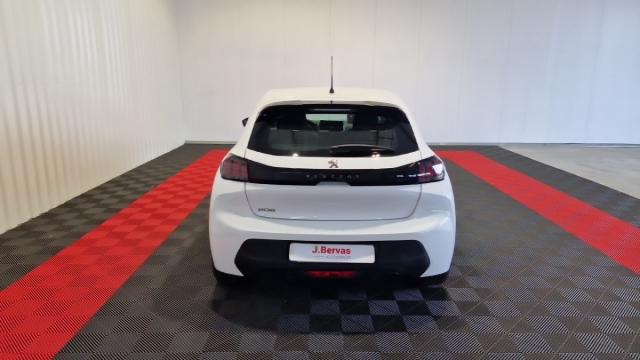 Peugeot 208 image 8