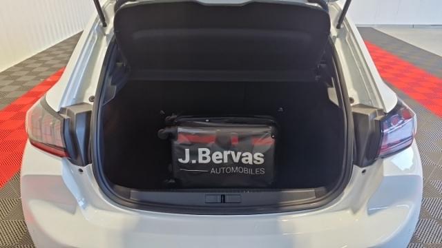Peugeot 208 image 7