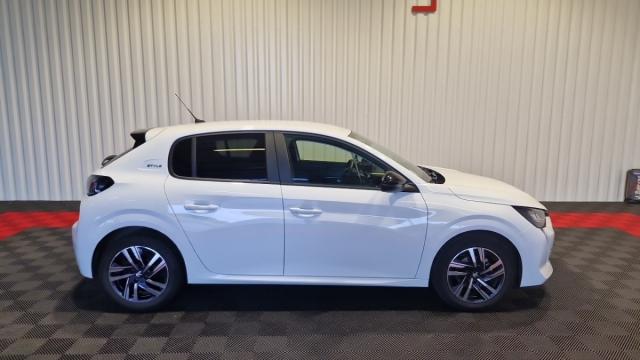 Peugeot 208 image 3