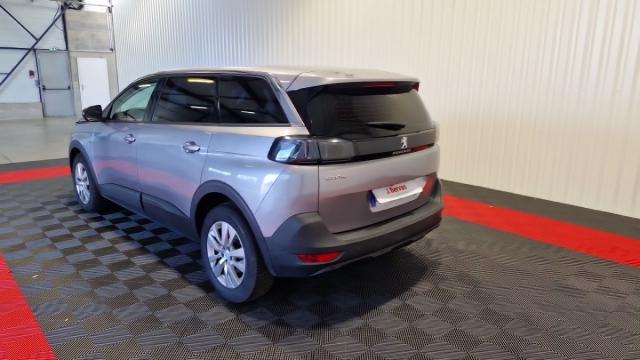 Peugeot 5008 image 6